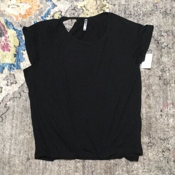 New Fabletics yoga top. Small. New - Picture 2 of 5